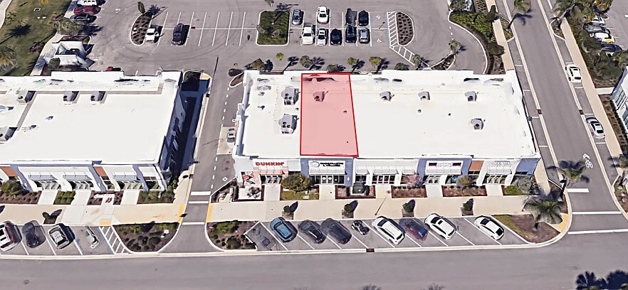 Neuage Health & Wellness signed a long-term lease at Fruitville Commons.